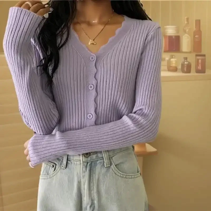Scalloped Edge Cardigan