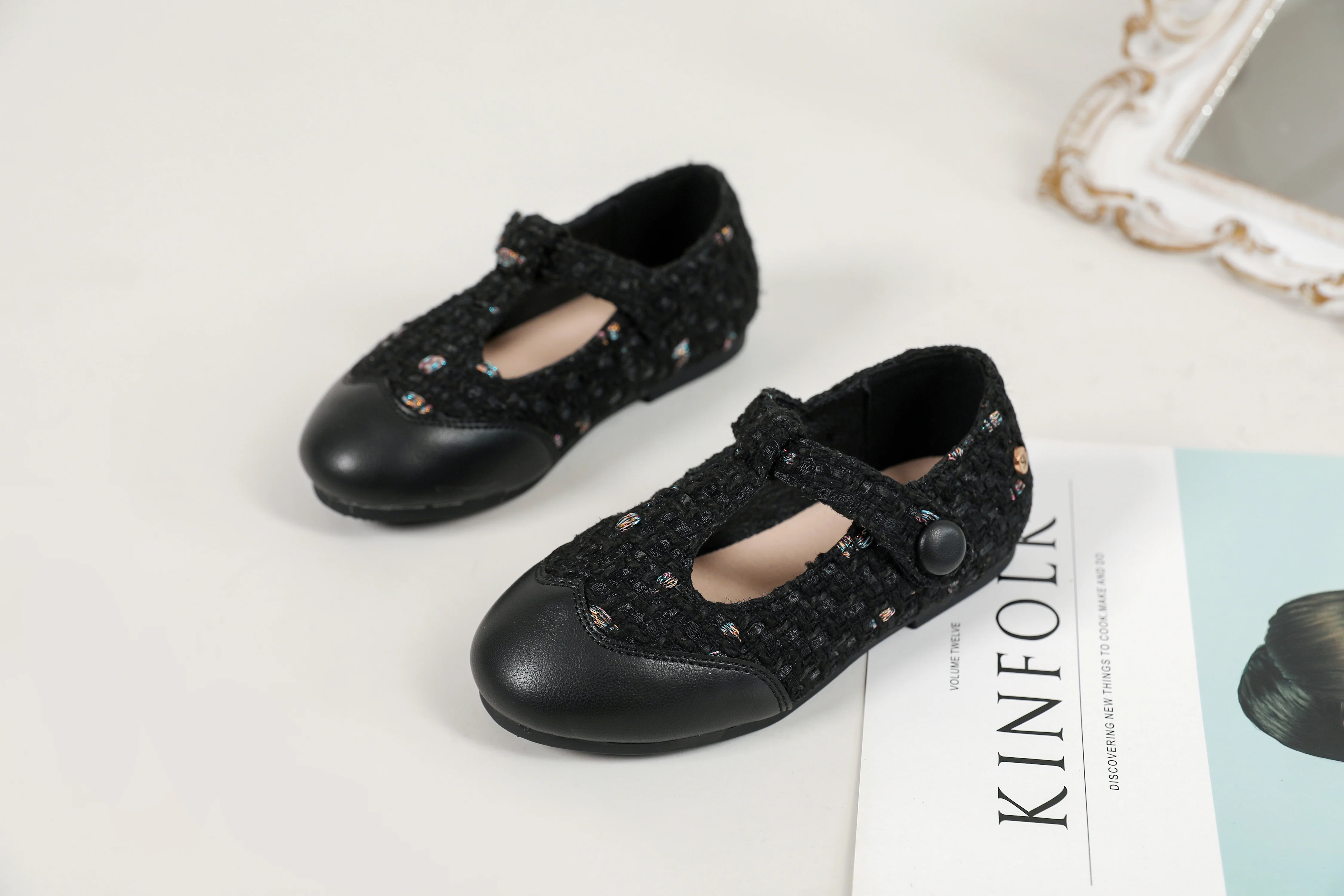 The Woven Shoes - Image 2